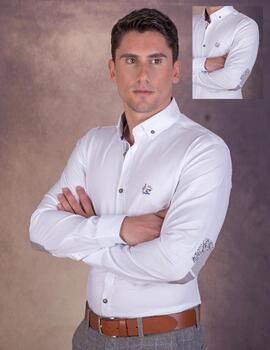 Camisa blanca coderas