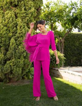 CONJUNTO PANTALON PLUMAS FUCSIA