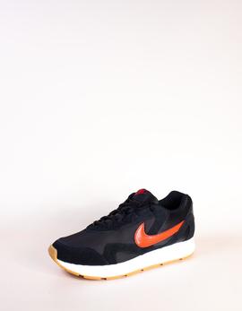 Nike Delfine CD7090 negras para hombre