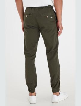 Pantalón BLEND 2044 cargo verde puño.