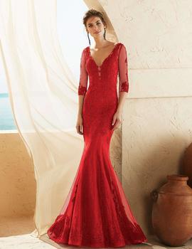 Vestido largo de Marfil en tul con encaje en rojo