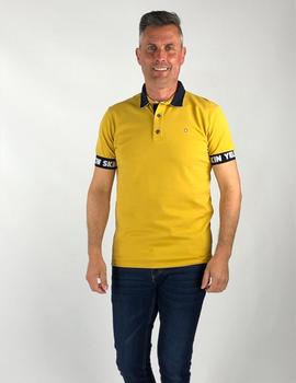 Polo YELLOW SKIN 7843 mostaza cuello marino para hombre