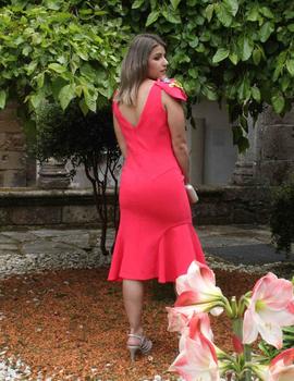 Vestido Carla Ruiz corto fucsia