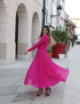 Vestido Carla Ruiz plisado fucsia