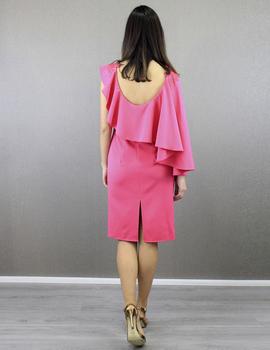 Vestido corto fucsia capa