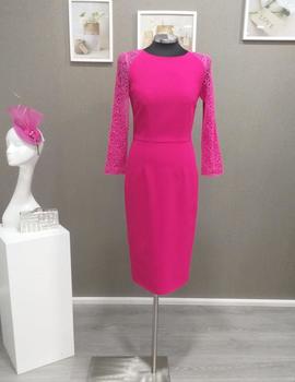 Vestido blonda en fucsia