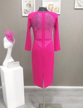 Vestido blonda en fucsia